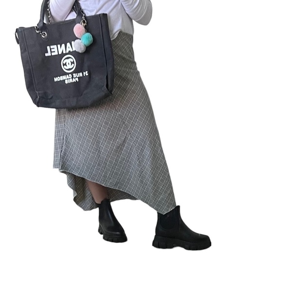 FIFTEENTWENTY Houndstooth Asymmetrical Maxi Skirt - Picture 1 of 11